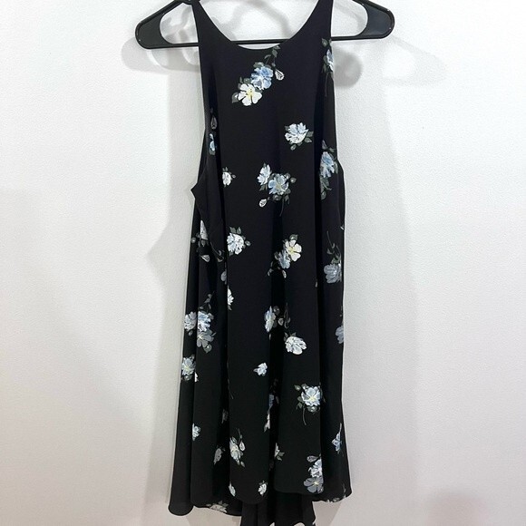 Black and blue floral midi flowing shift dress size medium - Picture 3 of 6